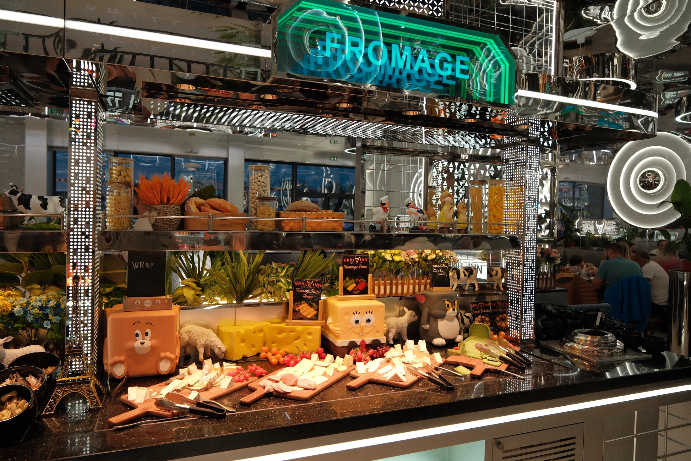 Comptoir de fromages au buffet